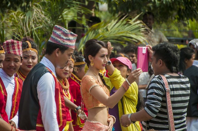 ३ करोड पटक हेरिने पहिलो नेपाली गीत बन्यो ‘कुटुमा कुटु’