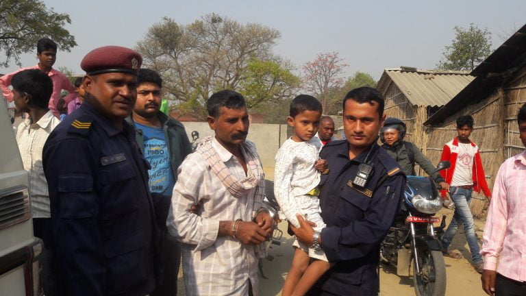 अपहरित बालिका सहित एक भारतीय नागरिक पक्राउ 