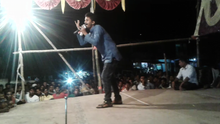 दर्शक माझ लोकप्रिय बन्दै प्रमाेद पिया