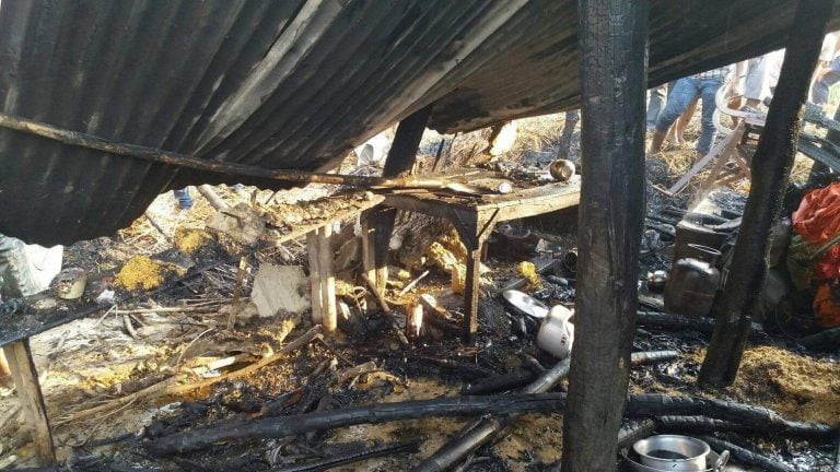 पटाखा पडकाउदा ललितपुरमा एक घर जलेर नष्ट