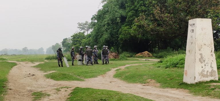 सशस्त्र प्रहरीद्वारा दुई राउन्ड गोली फायर