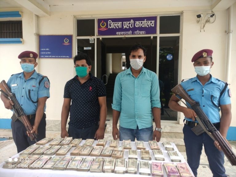भारतीय नाेट बाेक्नेलाइ नवलपरासी प्रहरीले किन समात्याे, कारण …….