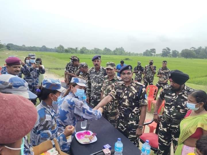 दुइ देशका सुरक्षाकर्मी र स्थानीयबीच रक्षाबन्धन, भिडियाे सहित …..