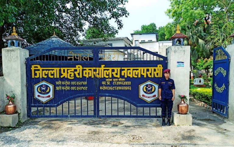 नवलपरासीमा ६ जना फरार अभियुक्त पक्राउ