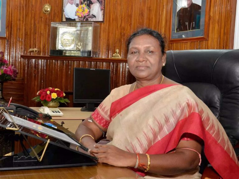 द्रौपदी मुर्मू राष्ट्रपति बनेसँगै भारतमा धर्म परिवर्तन गराउने क्रिश्चियन मिसनरीको सातो गयो, कडा कानुन आउँदै