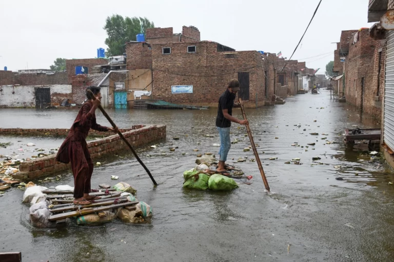 बाढीपीडित पाकिस्तानका लागि अन्तर्राष्ट्रिय सहायताको लागि नयाँ प्रयास