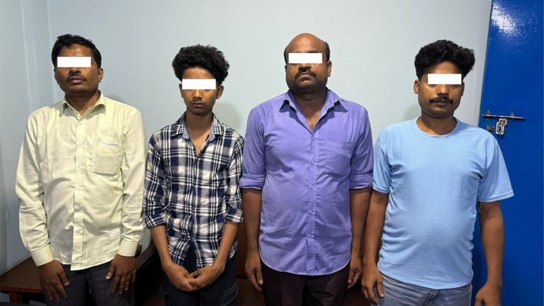 काठमाडौंबाट ४ जना पक्राउ, २ करोड बराबरको सुन, हिरा तथा पत्थरको गहना बरामद